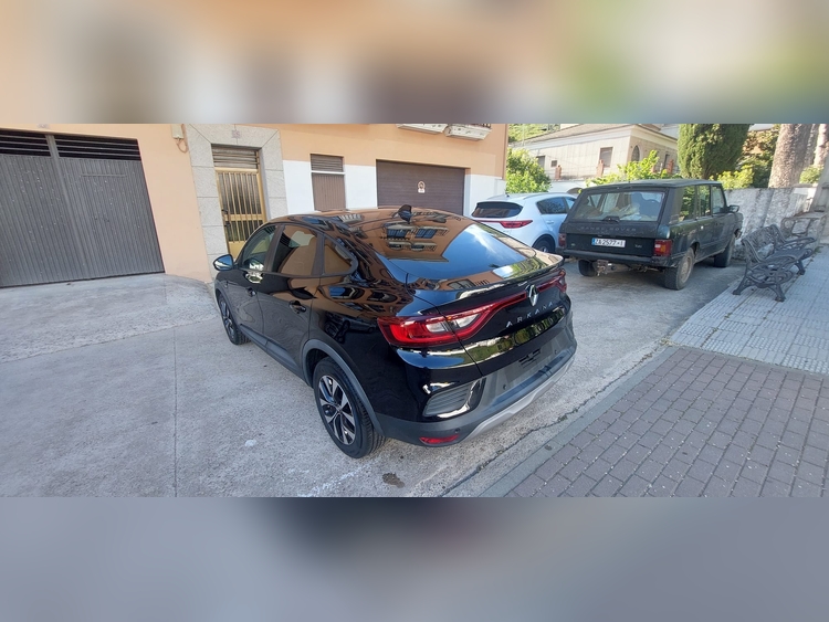 Renault Arkana 1.3 TCE 140CV foto 13